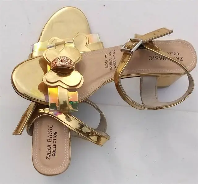 Women Zara Basic Gold Sandal