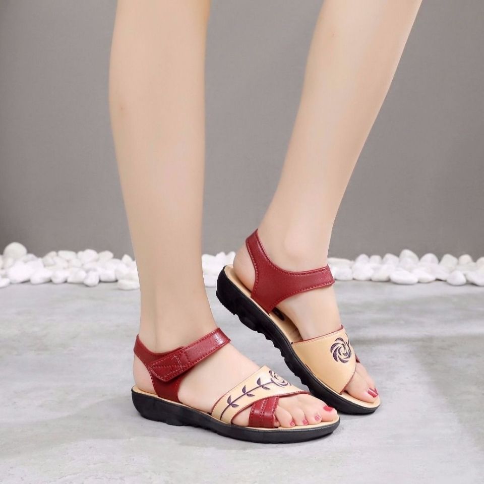 Ladies Comfortable  Rubber Sandal