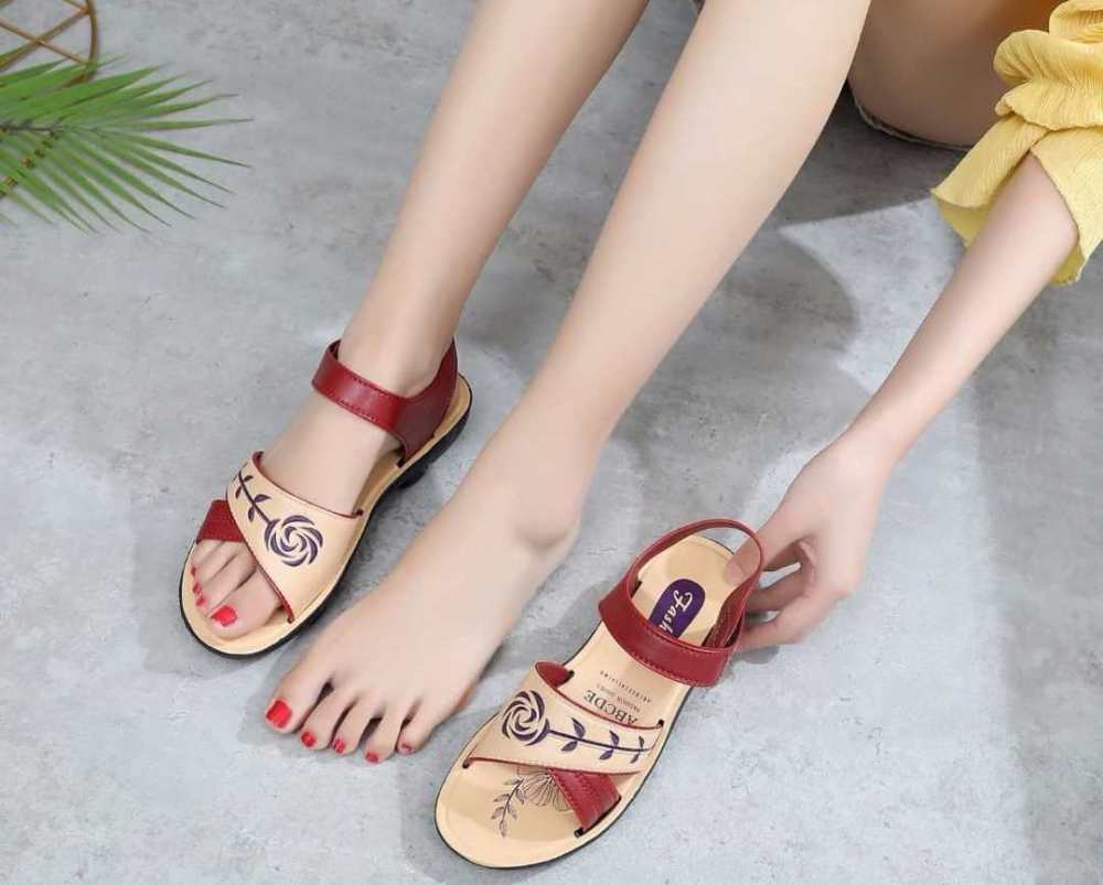 Ladies Comfortable  Rubber Sandal