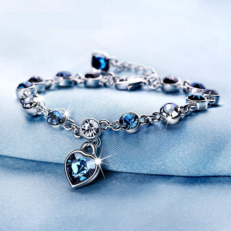 Women's Love Pendant Bead Bracelet