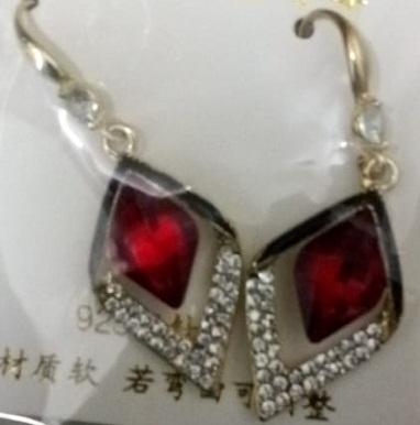 Dropping Red Gold Earrings For Ladies
