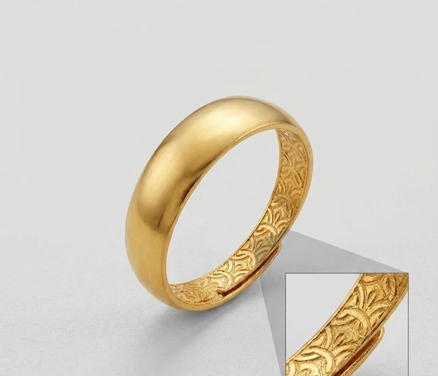 GOLD PEMDISE BAND RING