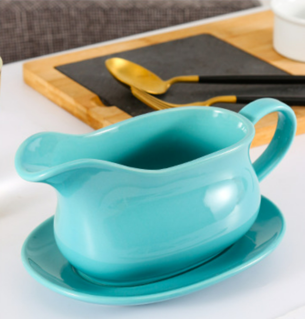 Customized creative western tableware ceramic milk cup sauce pot with dish juice boat steak western style ceramic juice bucket pot