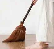Clean the floor 