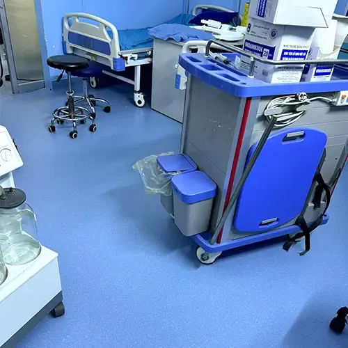 Non-directional homogeneous vinyl flooring