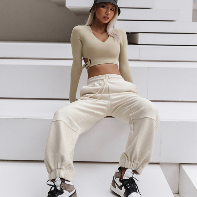 Custom Casual Cotton Oem Pockets Cargo Sweatpants And Crop Top Hoodie Set Streetwear Hooded Sportswear 2 Piece Set Women