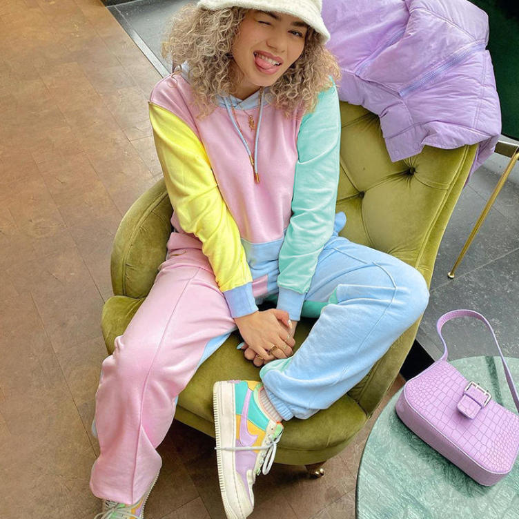 2021 New Spring Women'S Stitching Collision Color Fashion Casual With Hat Laced Loose Sweater Suit