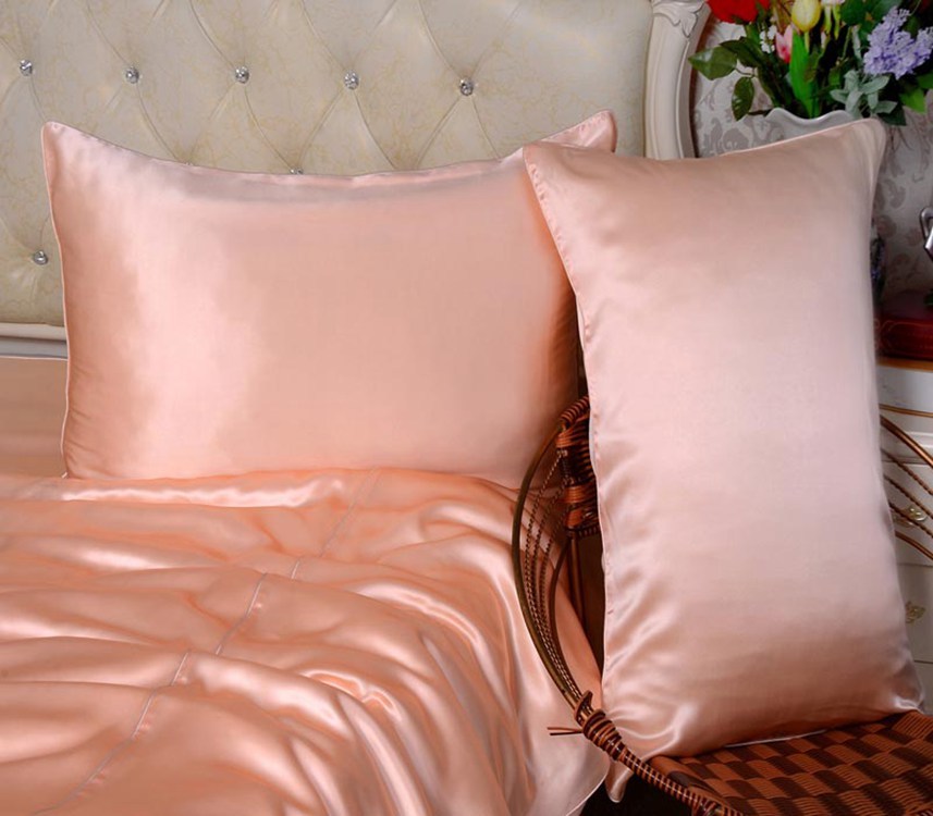 19 Momme 100% Mulberry Silk Pillowcase Zipper Closure
