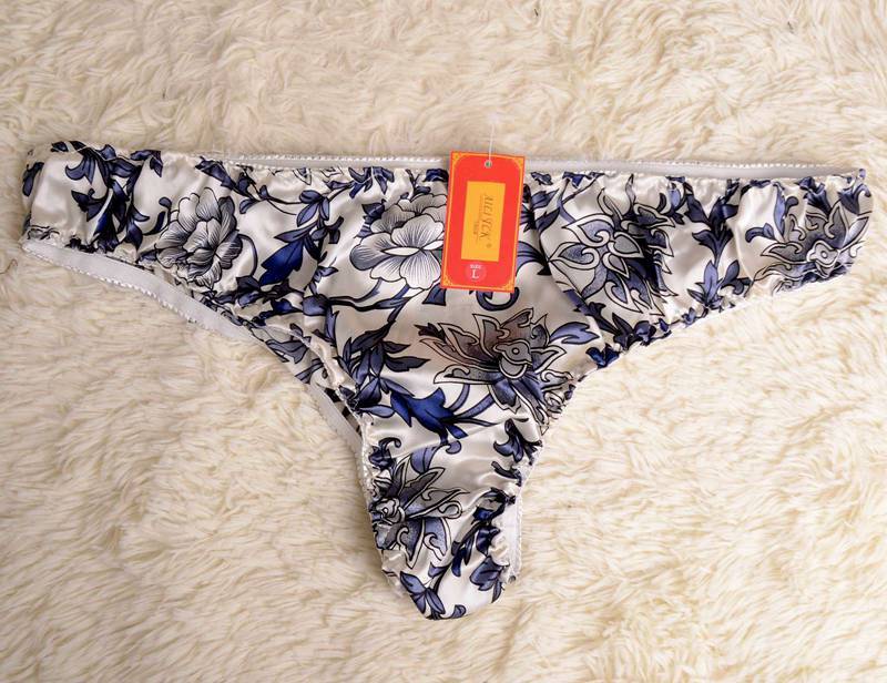 Women's 16mm 100% Mulberry Silk Cheeky Panty Knicker