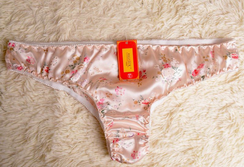Women's 16mm 100% Mulberry Silk Cheeky Panty Knicker