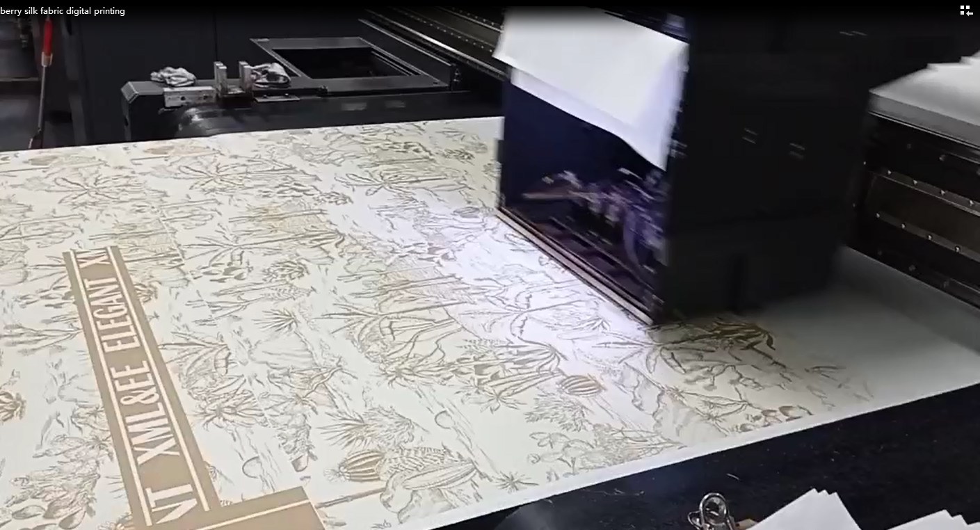 Silk digital printing machine