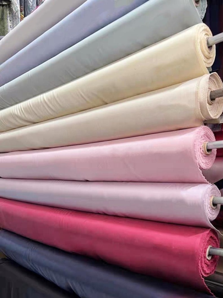 30mm 100% Mulberry Silk 110 Inches Extra Wide Fabric For Bedding By Half Yard