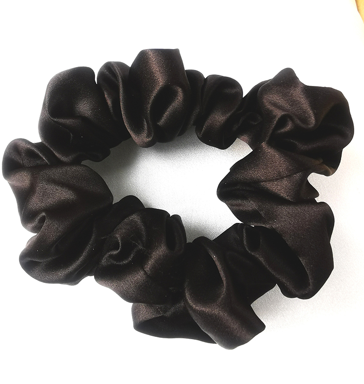 19 Momme 100% Mulberry Silk Charmeuse Hair Scrunchie