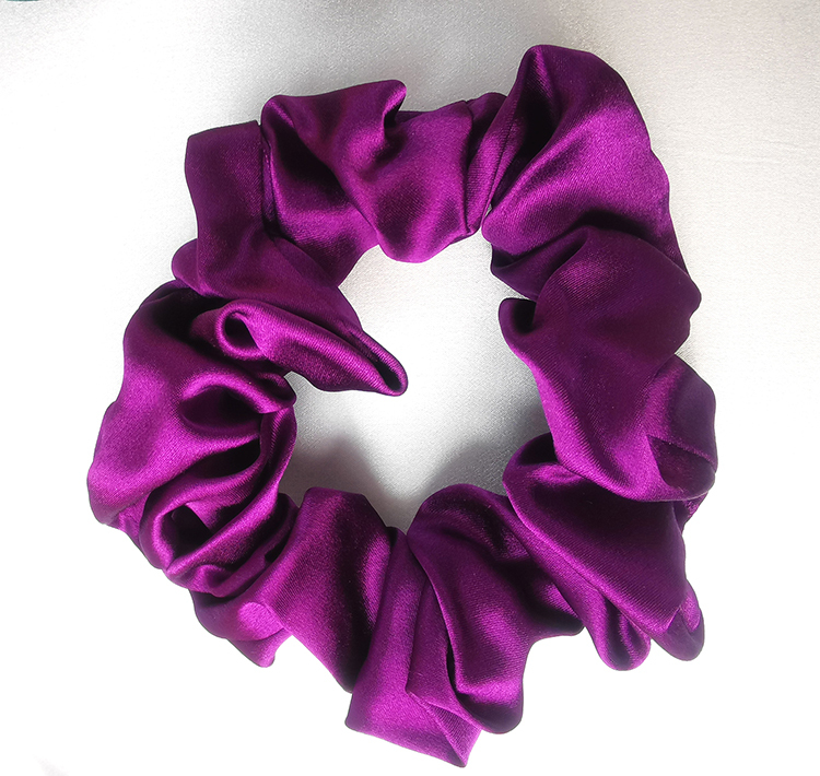 19 Momme 100% Mulberry Silk Charmeuse Hair Scrunchie