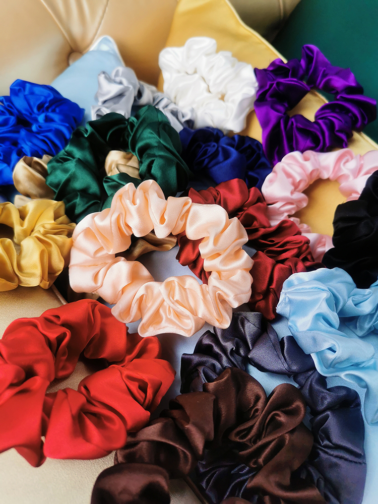 19 Momme 100% Mulberry Silk Charmeuse Hair Scrunchie