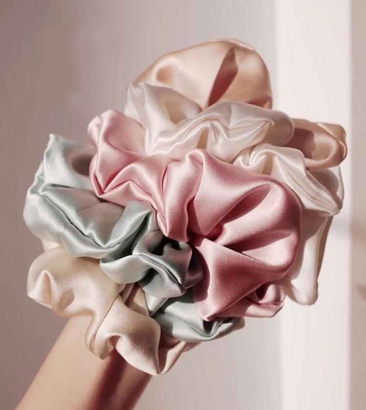 19 Momme 100% Mulberry Silk Charmeuse Hair Scrunchie