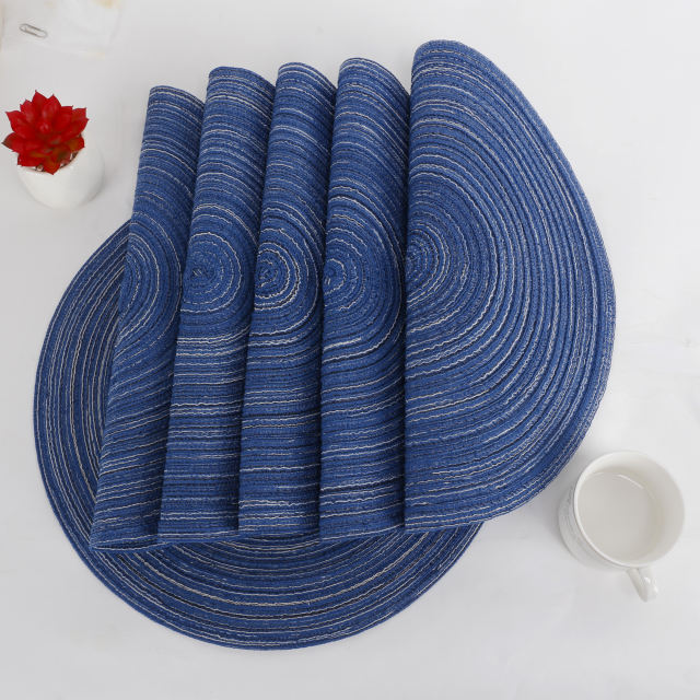 Karlesi 15 Inch Round Placemats Non Slip Heat Resistant Braided Table Mats for Kitchen,Fall, Dinner Parties, BBQs, Indoor and Ourdoor Use (6pcs placem