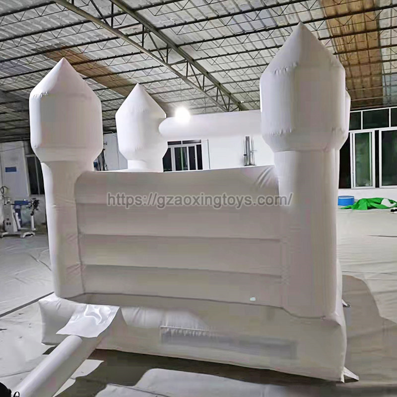 White Inflatable Bounce House With Ball Pit