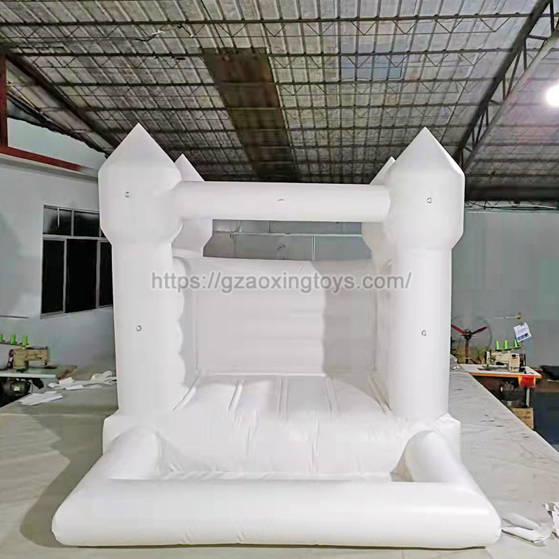 White Inflatable Bounce House With Ball Pit