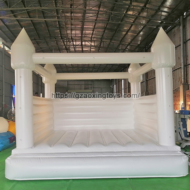 White Inflatable Bouncer House