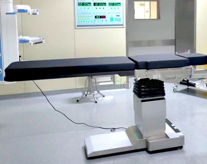 What are the advantages of eccentric column over center column operating table?