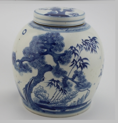 Chinese antique blue and white porcelain jars with lids