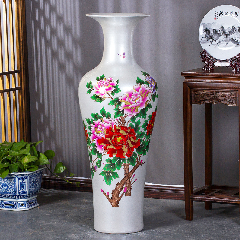Large Chinese Hand Painted Dragon Ceramic Blue and White Porcelain Floor Vases