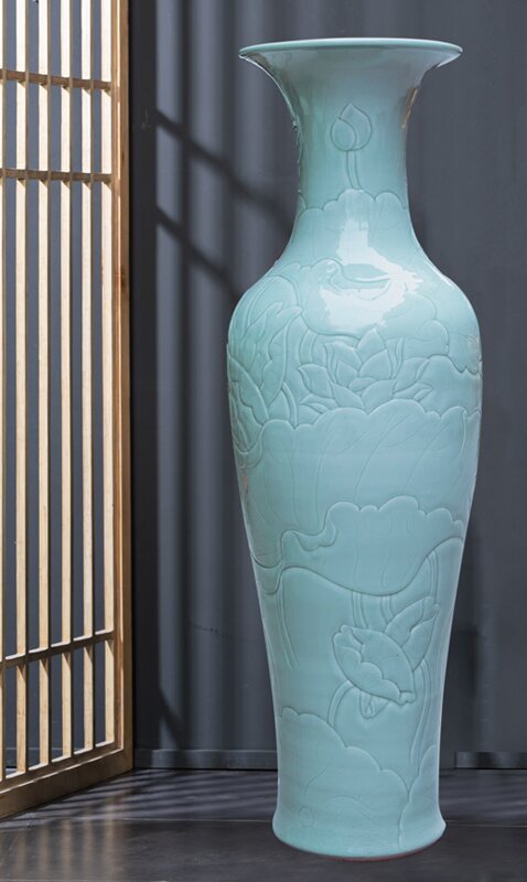 Large Chinese Hand Painted Dragon Ceramic Blue and White Porcelain Floor Vases