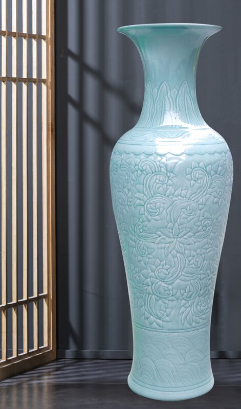 Large Chinese Hand Painted Dragon Ceramic Blue and White Porcelain Floor Vases