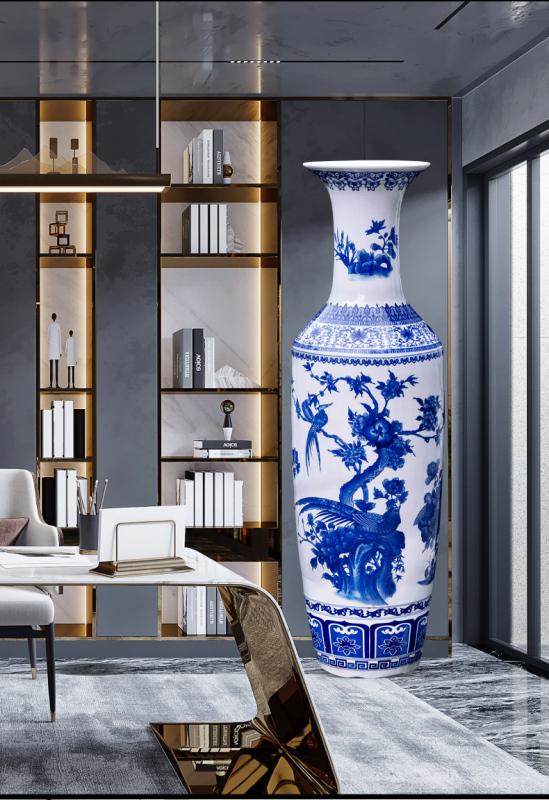 Large Chinese Hand Painted Dragon Ceramic Blue and White Porcelain Floor Vases
