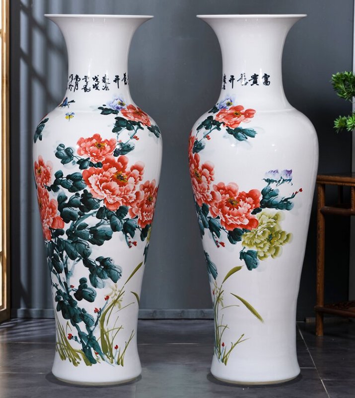 Large Chinese Hand Painted Dragon Ceramic Blue and White Porcelain Floor Vases