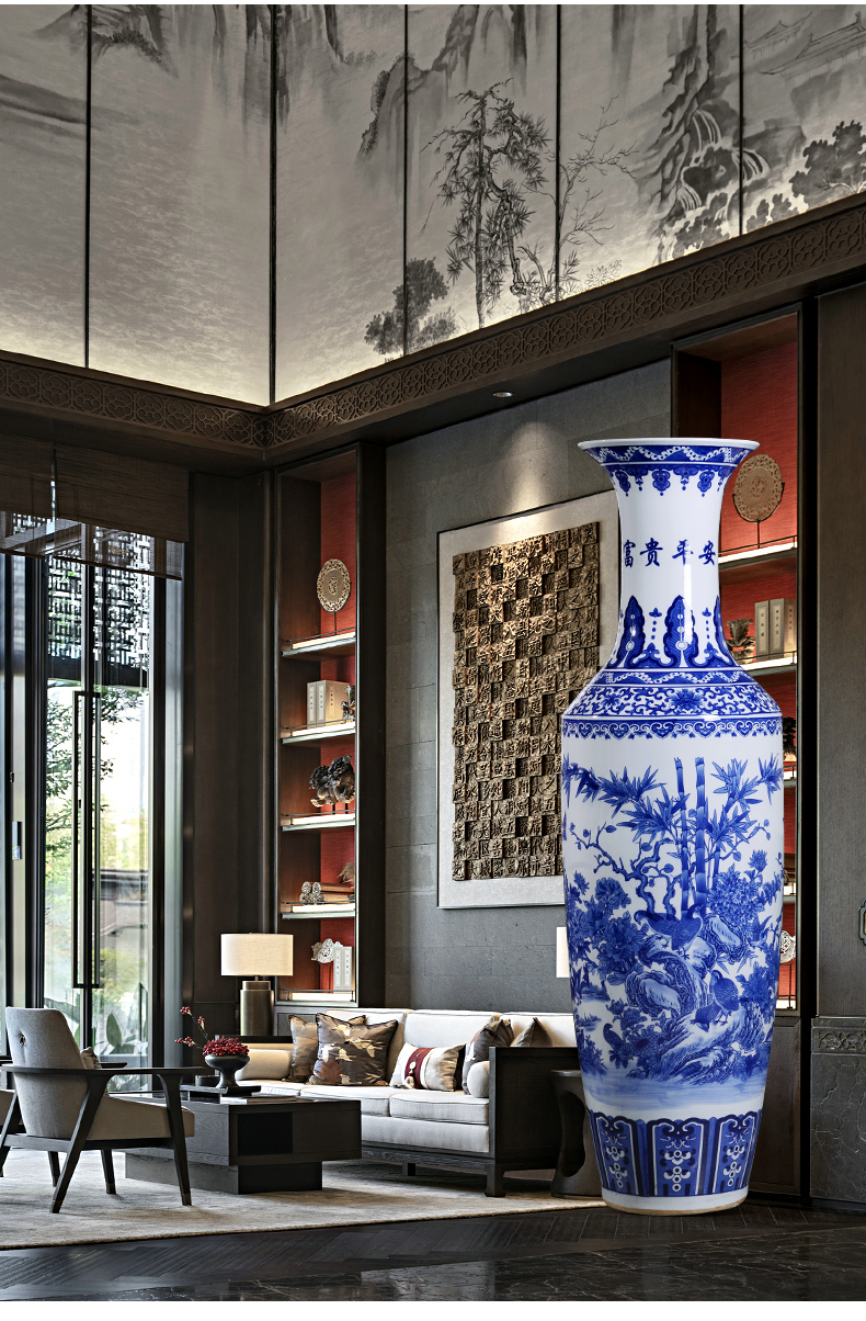 Large Chinese Hand Painted Dragon Ceramic Blue and White Porcelain Floor Vases