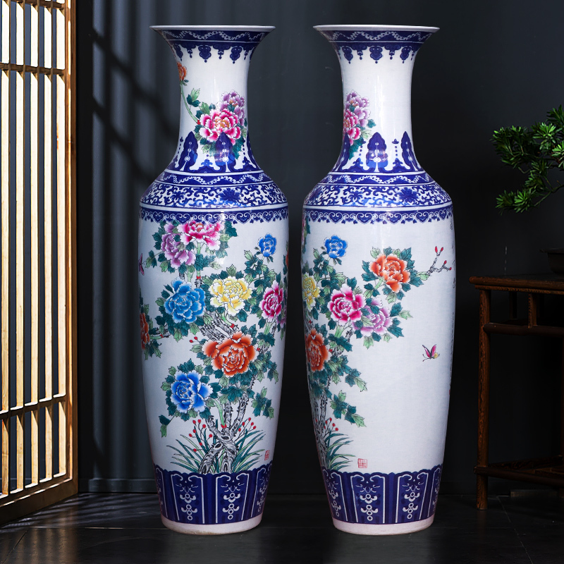Large Chinese Hand Painted Dragon Ceramic Blue and White Porcelain Floor Vases