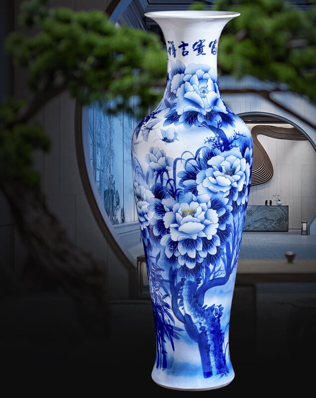 Large Chinese Hand Painted Dragon Ceramic Blue and White Porcelain Floor Vases