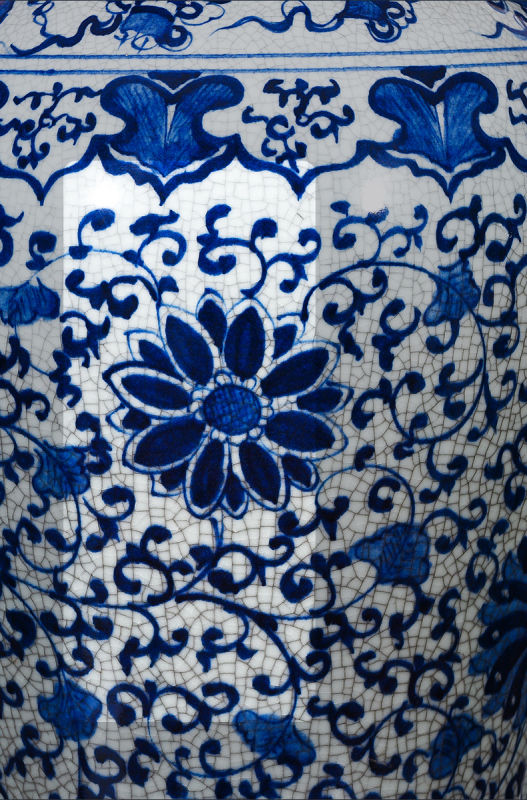 Large Chinese Hand Painted Dragon Ceramic Blue and White Porcelain Floor Vases