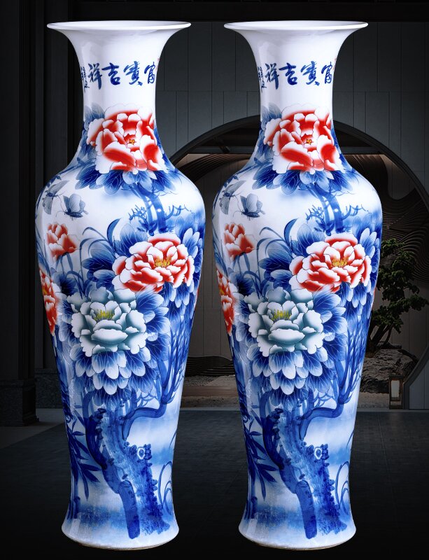 Large Chinese Hand Painted Dragon Ceramic Blue and White Porcelain Floor Vases