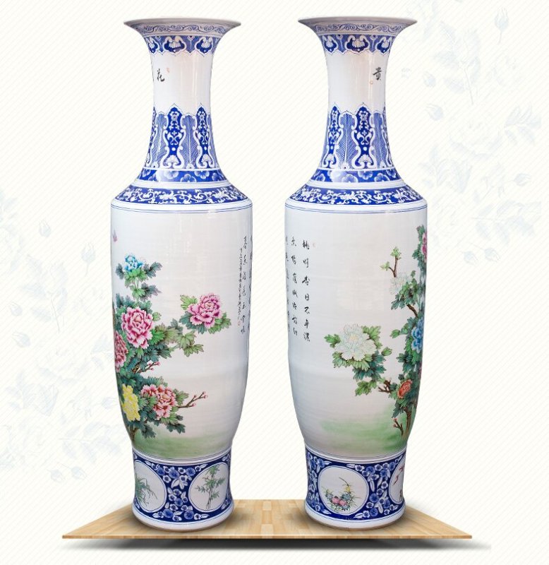Large Chinese Hand Painted Dragon Ceramic Blue and White Porcelain Floor Vases