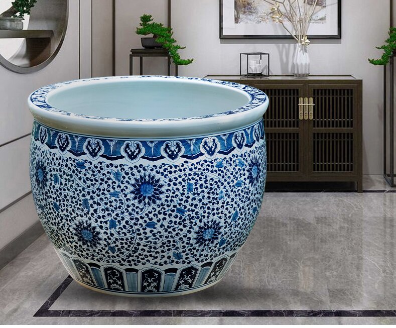 Wholesale Luxury Large Chinese Hand Painted Blue and White Porcelain Ceramic Flower Pots Planter