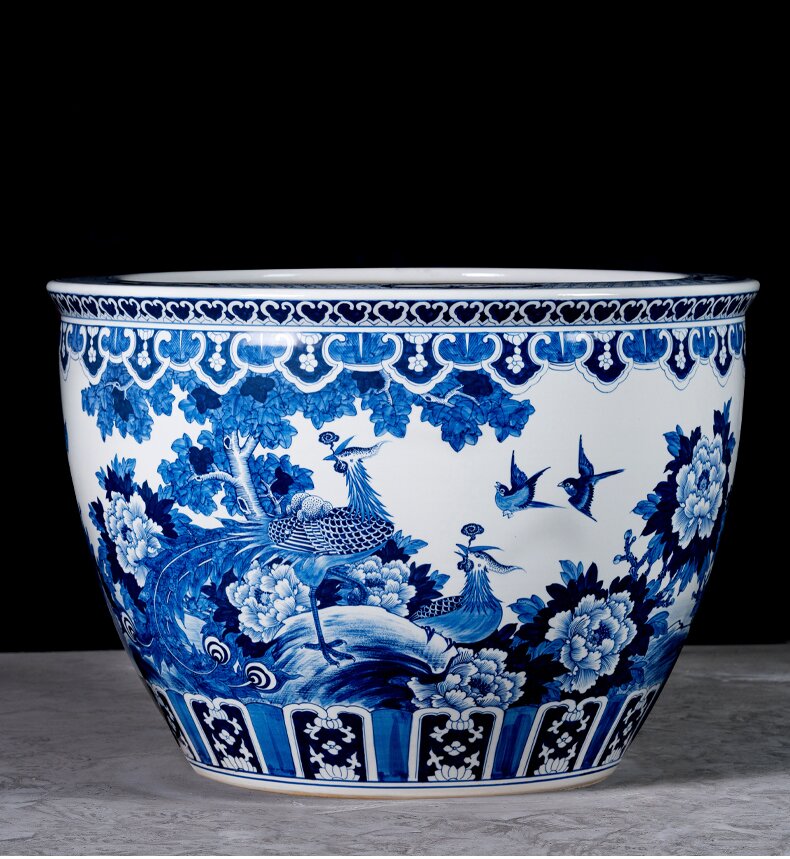 Wholesale Luxury Large Chinese Hand Painted Blue and White Porcelain Ceramic Flower Pots Planter