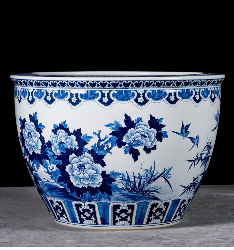Wholesale Luxury Large Chinese Hand Painted Blue and White Porcelain Ceramic Flower Pots Planter