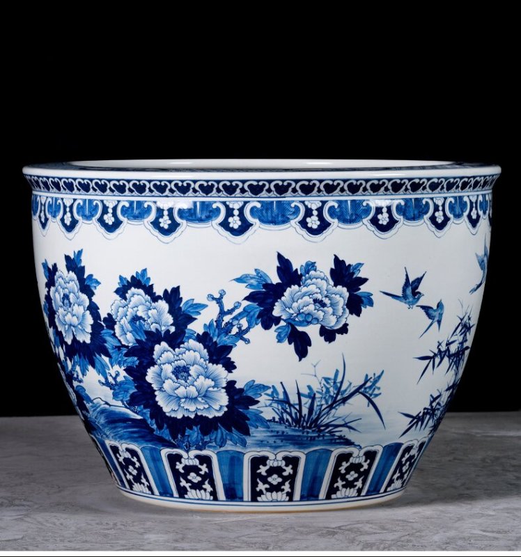 Wholesale Luxury Large Chinese Hand Painted Blue and White Porcelain Ceramic Flower Pots Planter