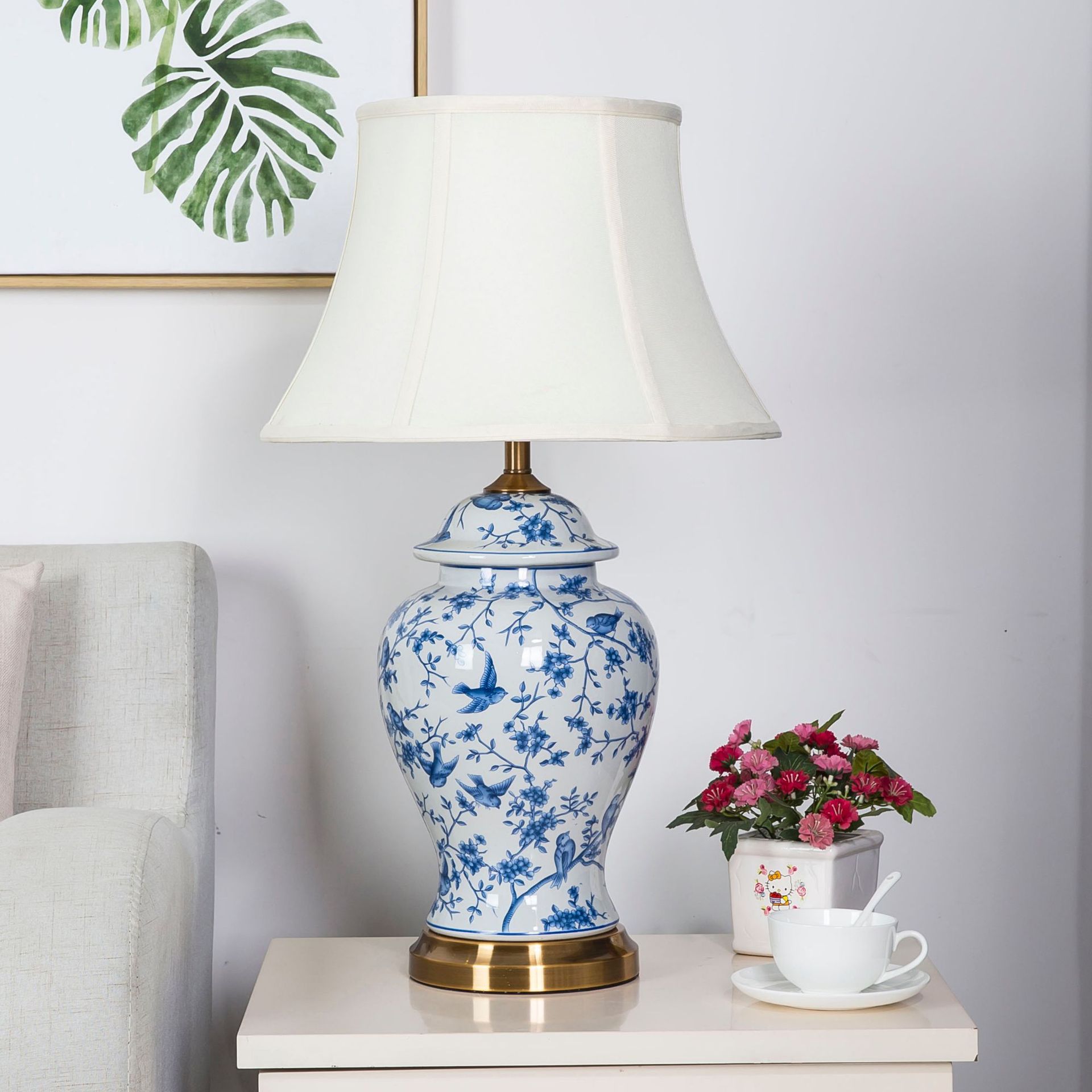 Factory Direct Jingdezhen Blue and White Porcelain Table Lamps for Living Room