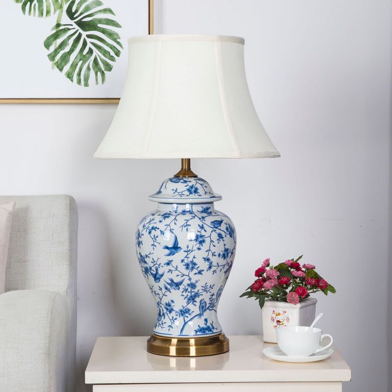 Factory Direct Jingdezhen Blue and White Porcelain Table Lamps for Living Room