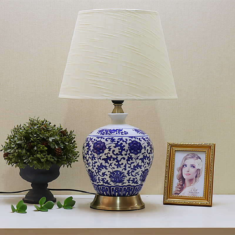 Factory Direct Jingdezhen Blue and White Porcelain Table Lamps for Living Room