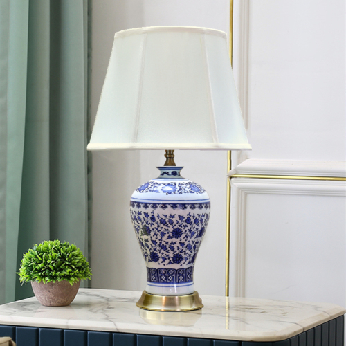 Factory Direct Jingdezhen Blue and White Porcelain Table Lamps for Living Room