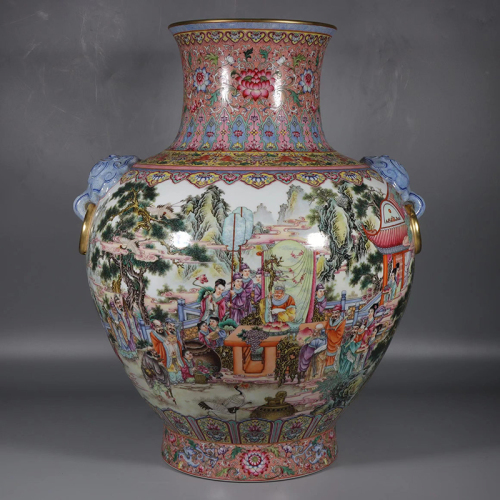 Antique Qing Qianlong Dynasty Ceramic Yellow Ground Heavy Famille Rose Porcelain Vase for Collection