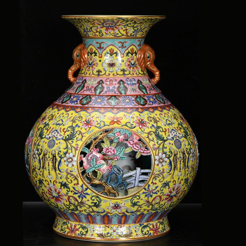 Antique Qing Qianlong Dynasty Ceramic Yellow Ground Heavy Famille Rose Porcelain Vase for Collection
