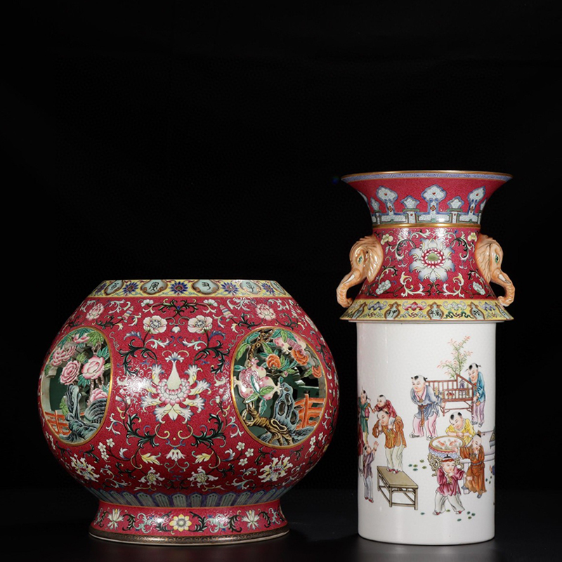 Antique Qing Qianlong Dynasty Ceramic Yellow Ground Heavy Famille Rose Porcelain Vase for Collection