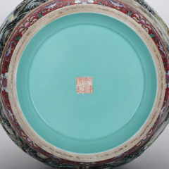 Antique Qing Qianlong Dynasty Ceramic Yellow Ground Heavy Famille Rose Porcelain Vase for Collection