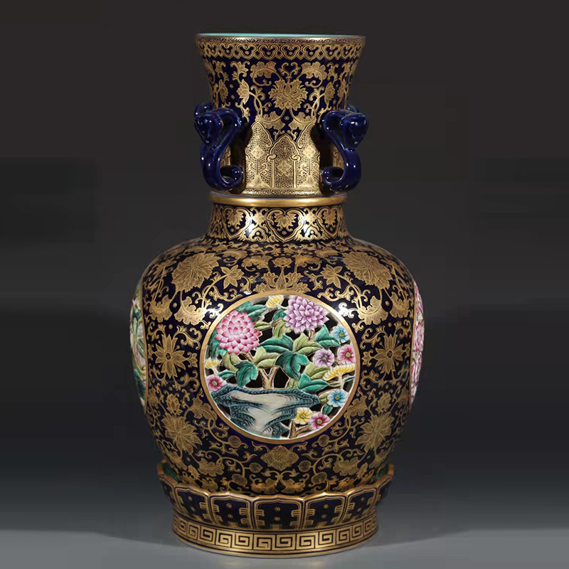 Antique Qing Qianlong Dynasty Ceramic Yellow Ground Heavy Famille Rose Porcelain Vase for Collection